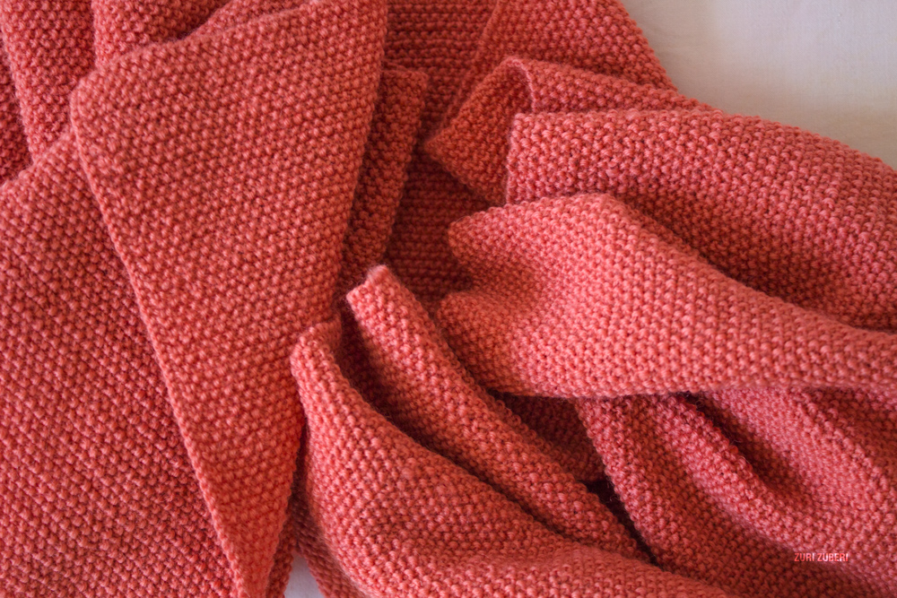 Zuri_Zuberi_peach_knitted_scarf_4