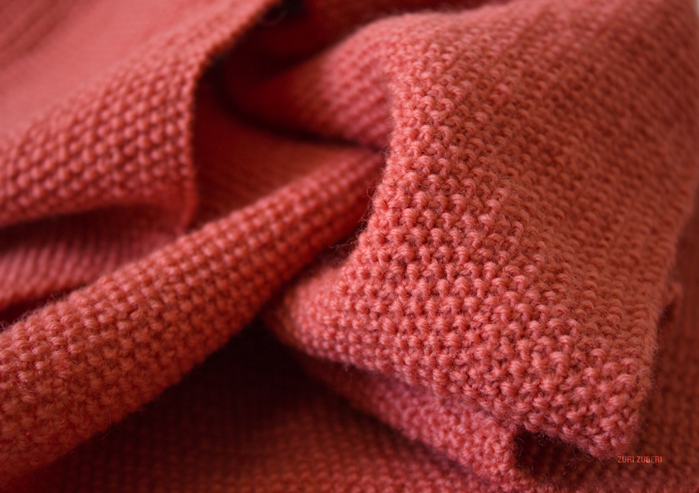 Zuri_Zuberi_peach_knitted_scarf_5